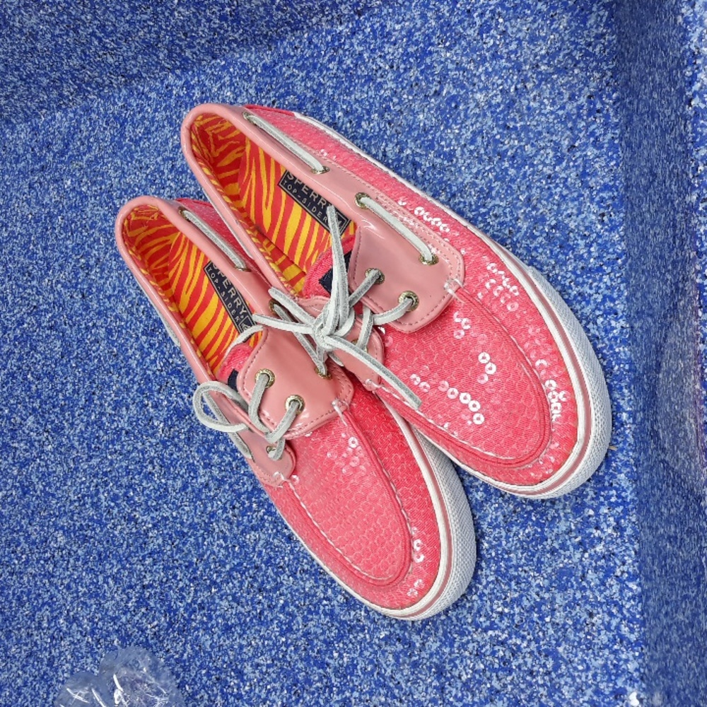 Sperry salmons 6.5 womans